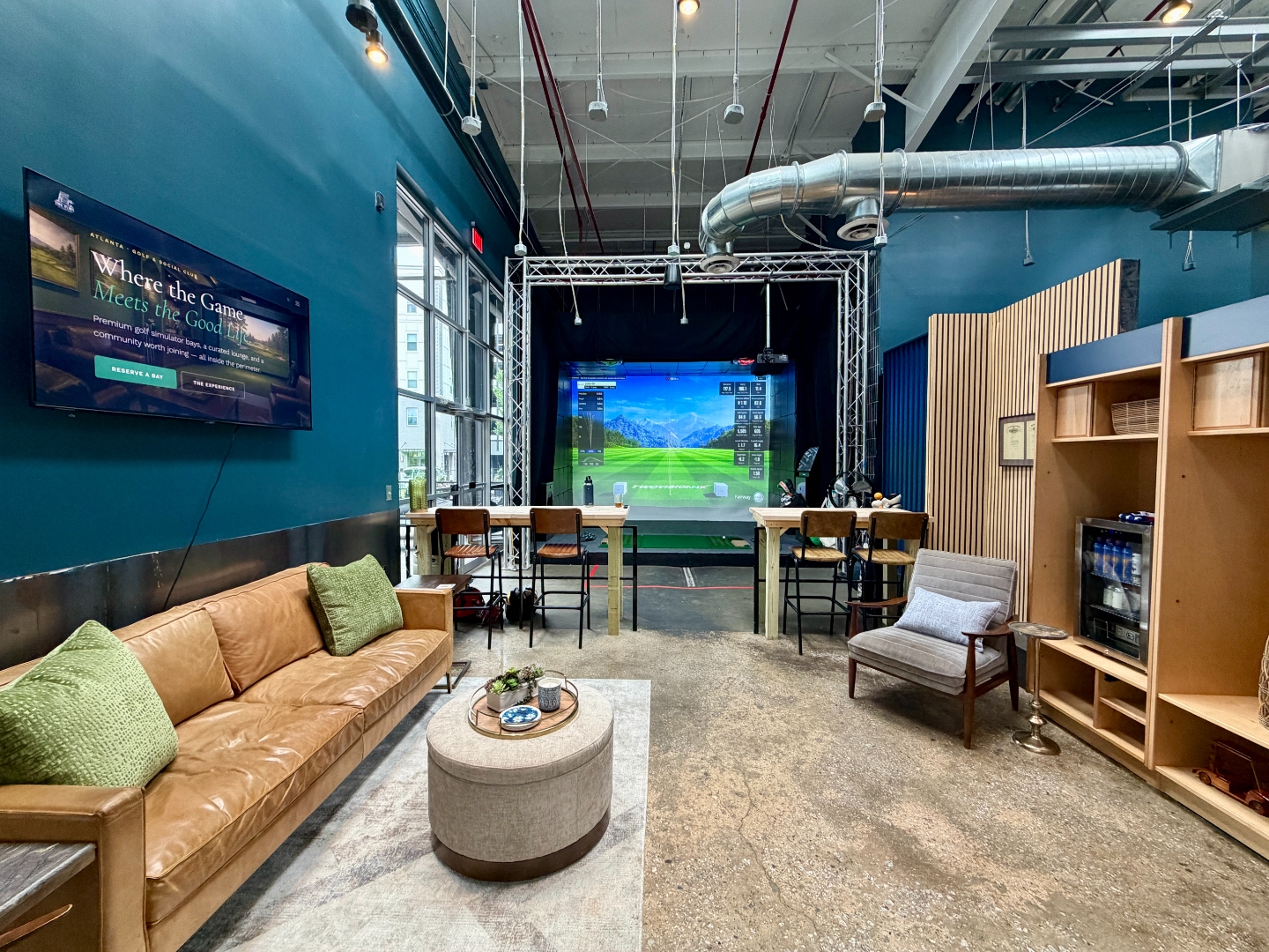 The Turn lounge